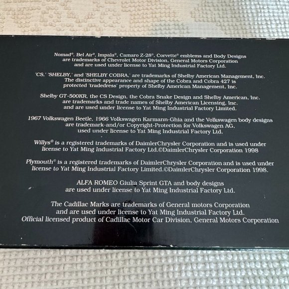 Road Signature Deluxe Collection 1959 Chevrolet Impala Black Edition Diecast Car - Picture 13 of 14